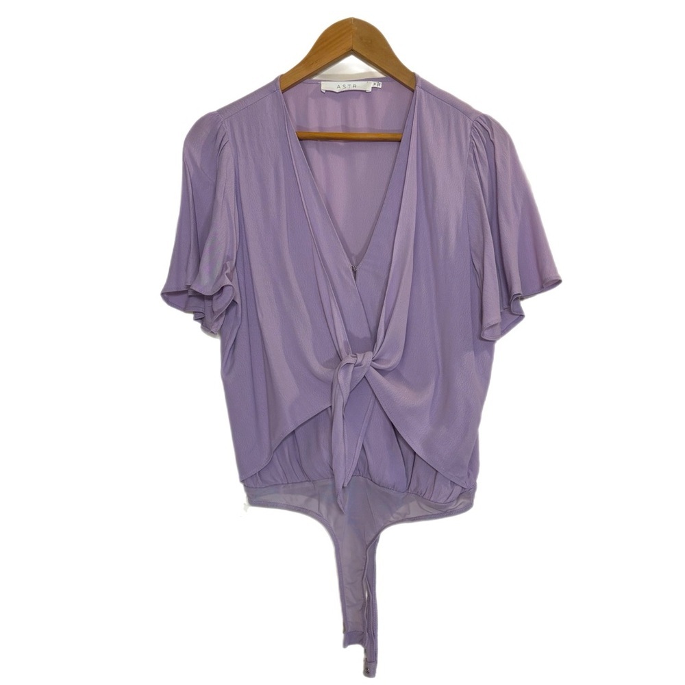 Astr The Label Lavender Tie Front Flutter Sleeve … - image 1